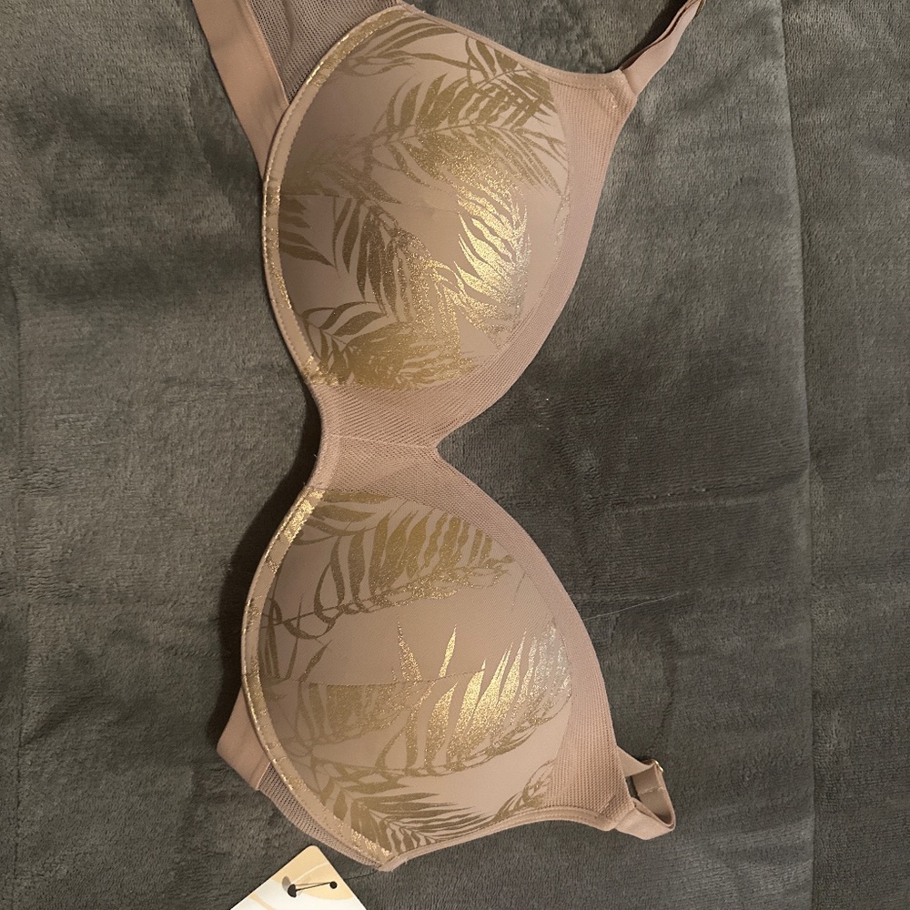 NWTO: Lively Metallic Palm No-Wire Push-Up Bra